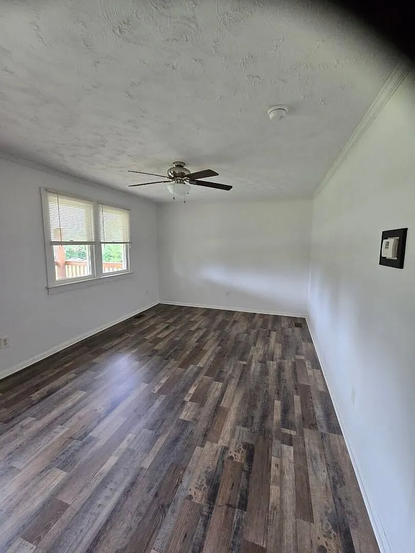 3 Bed, 2 Bath Home Available in Greer — Photo 2