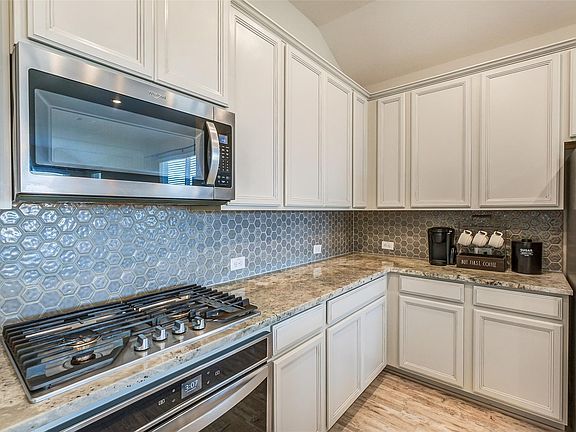 5th image of 10906 Avana Falls Ln