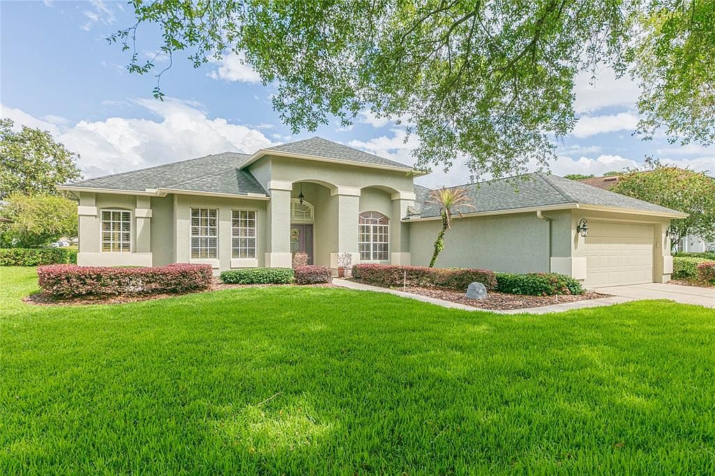 3516 Shadowood Dr