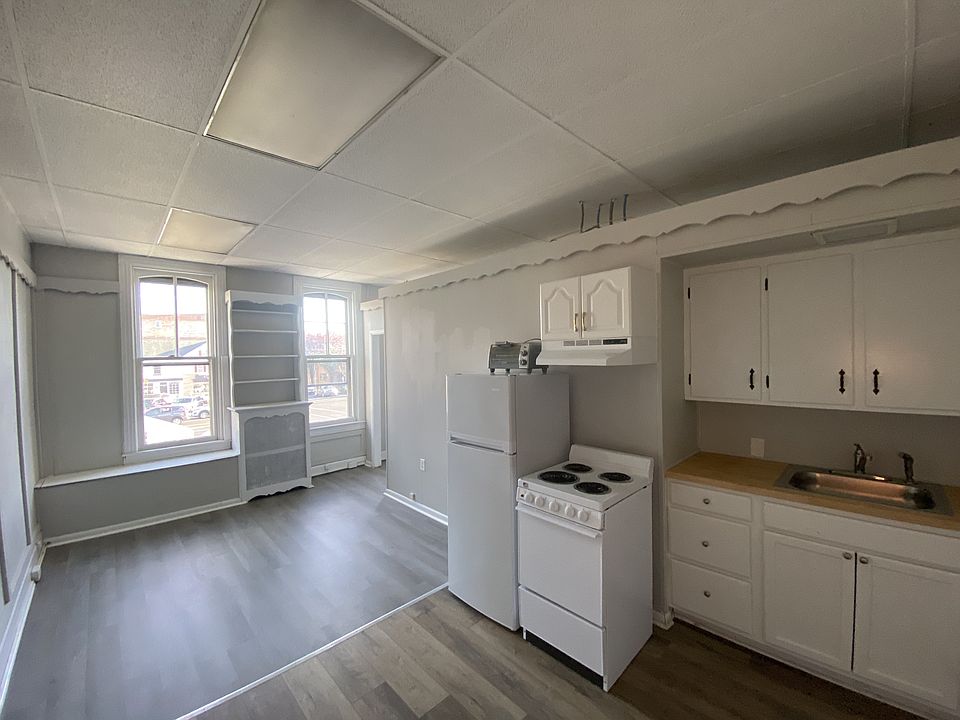 612 Center Sq, Hanover 10 Center Square, Apt. 3 6 Twelve Center Sq