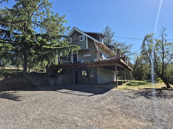 451 Alpine Rd, Eagle Pt, OR 97524