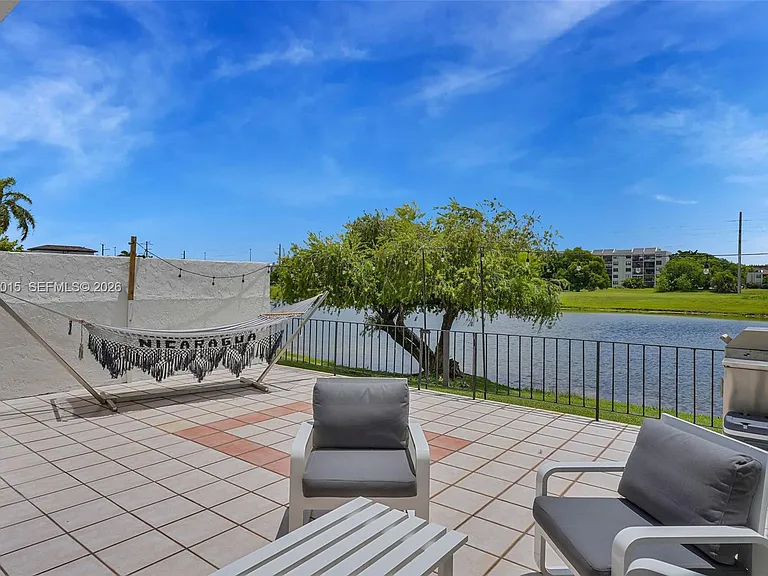 9177 Fontainebleau Blvd #3 — Photo 37