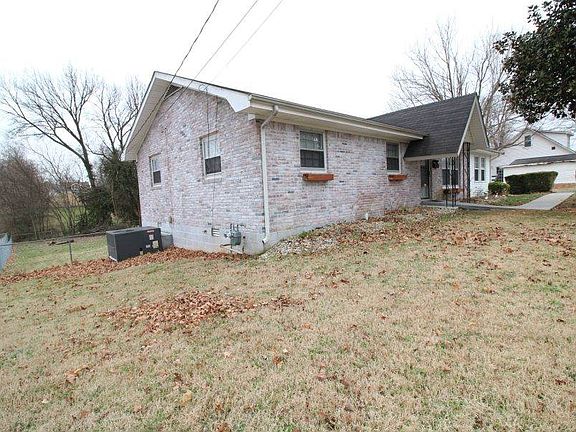 4th image of 315 Walthall St