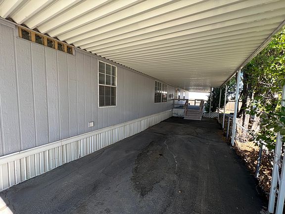 3rd image of 7119 Gatling Dr NE