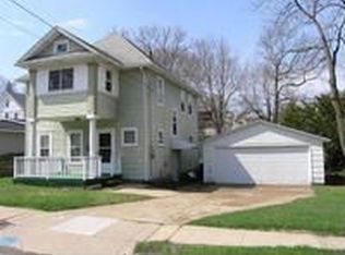 1205 N Booth St, Dubuque, IA 52001
