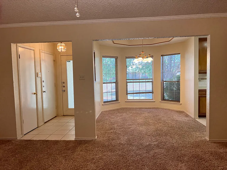 2206 93rd Pl — Photo 33