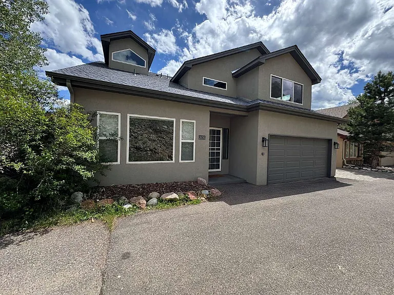 29291 Stagecoach Blvd — Photo 1