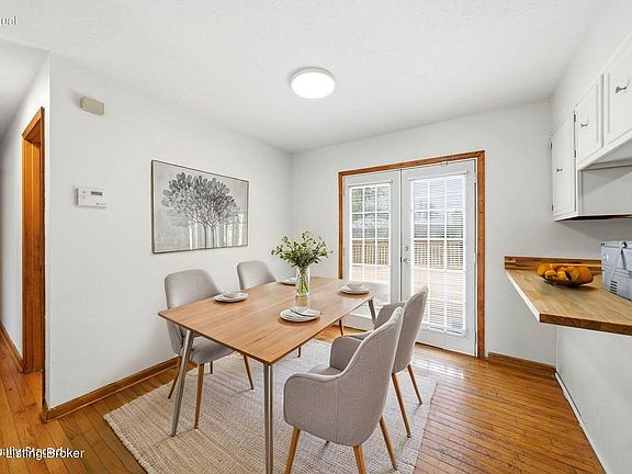 4th image of 4410 Tara Gale Ct