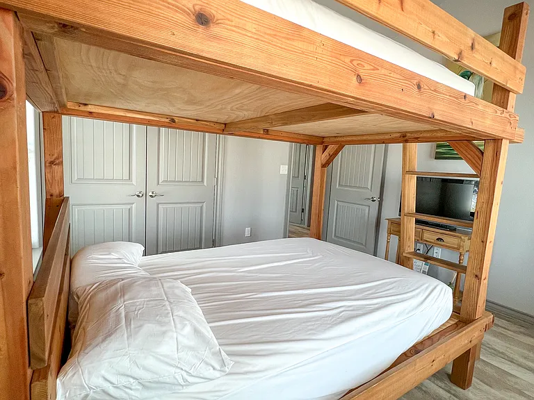 4037 Summit Dr — Photo 18