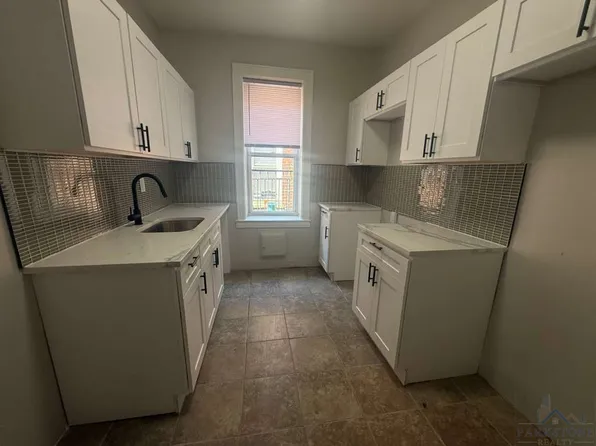 123 Roosevelt Ave, Jersey City, NJ