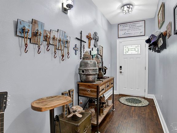 4th image of 5396 Maverick Ln