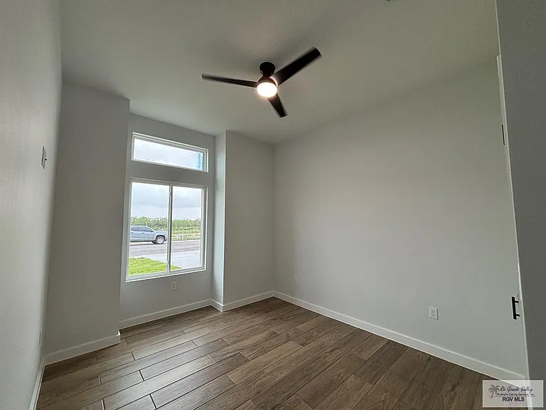 3002 Eliseo Villarreal Ave — Photo 13