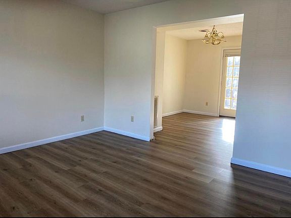 2nd image of 2265 Forest Acres Dr