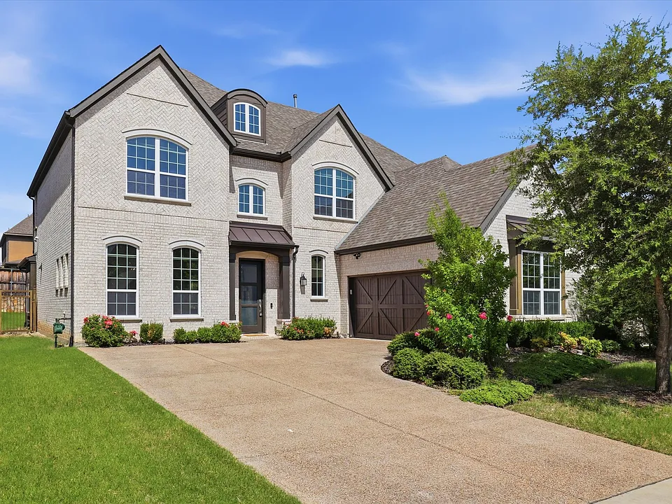 3348 Starling Dr