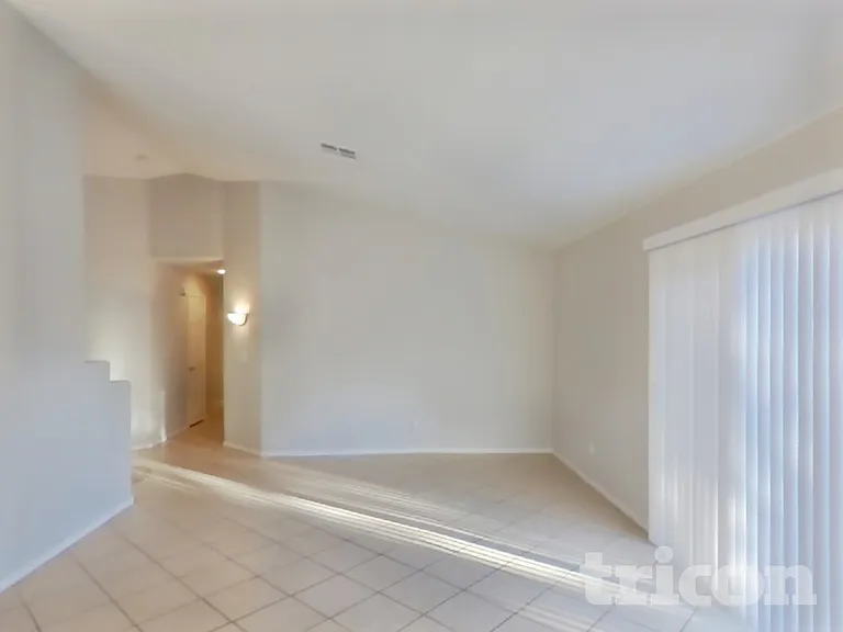 604 Lively Fiesta Way — Photo 3