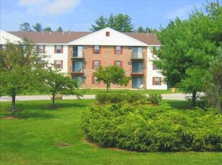 29 Maplewood Ln, Concord, NH 03303