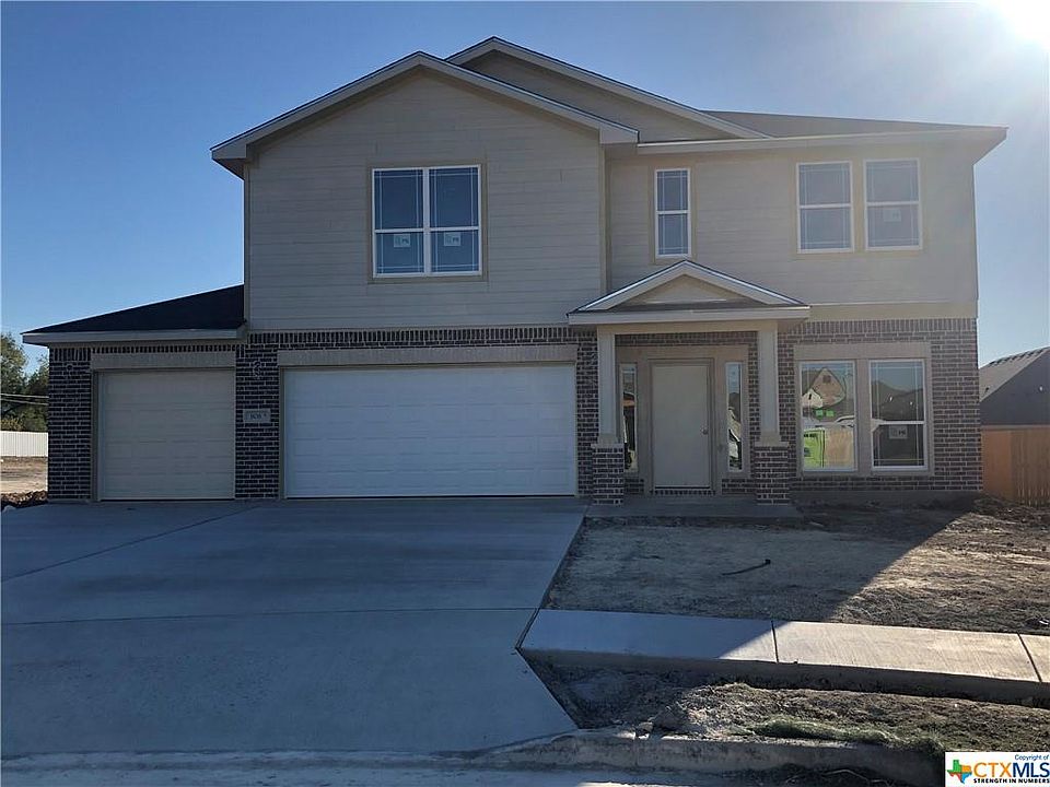 1st image of 908 Hickory Dr