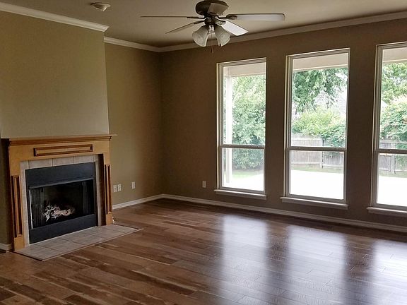 3rd image of 8932 N 138th East Ave