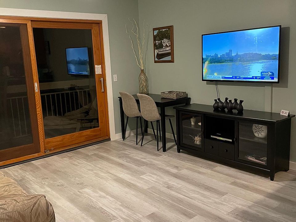 Beautiful new flooring in Living Room, Kitchen Hallway and Bedroom