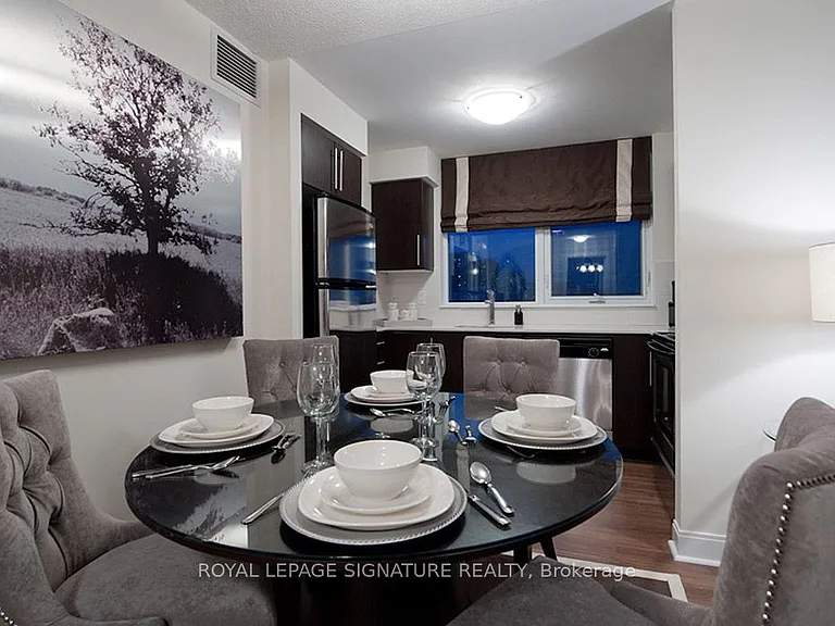 105 Harrison Garden Blvd #1405 — Photo 2