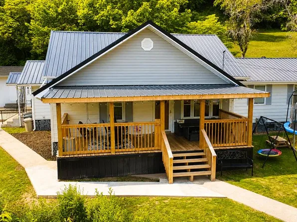 50 Sycamore Ln, Banner, KY 41603
