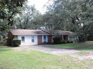 6328 Elmwood Ln, Milton, FL 32570