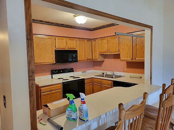 3rd image of 16078 Holz Dr Unit 122
