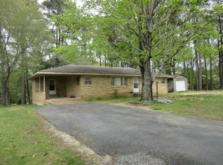 46 Overhead Bridge Rd, Camden, TN 38320