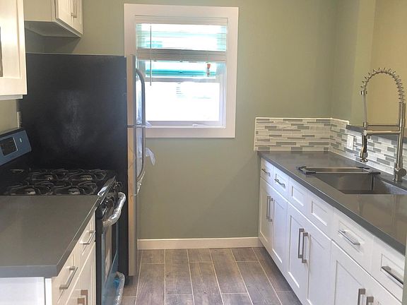 4th image of 1145 S Corning St APT 4