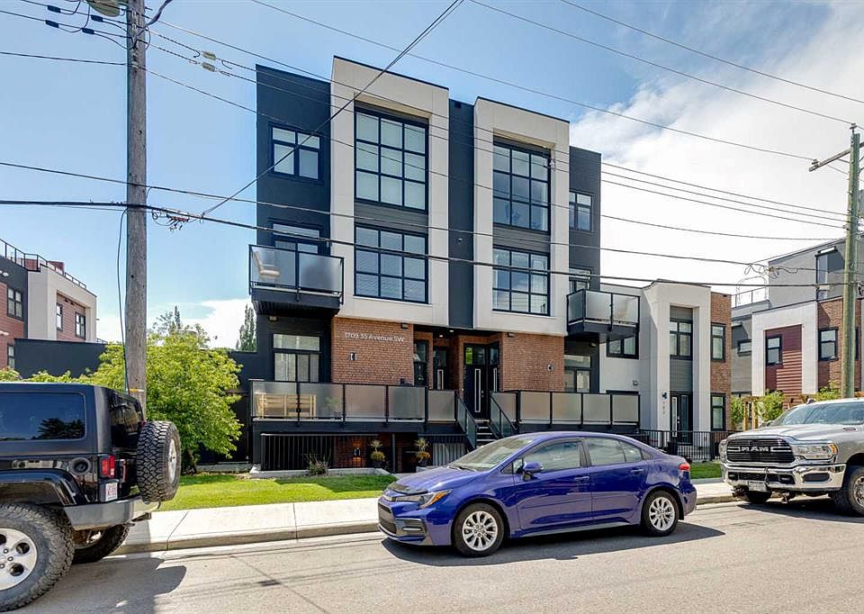 1st image of 1709 N 35th Ave SW #11
