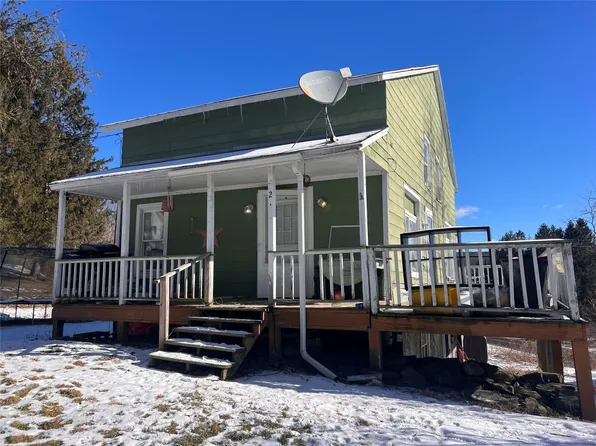 2 Hyde St, Whitney Pt, NY 13862