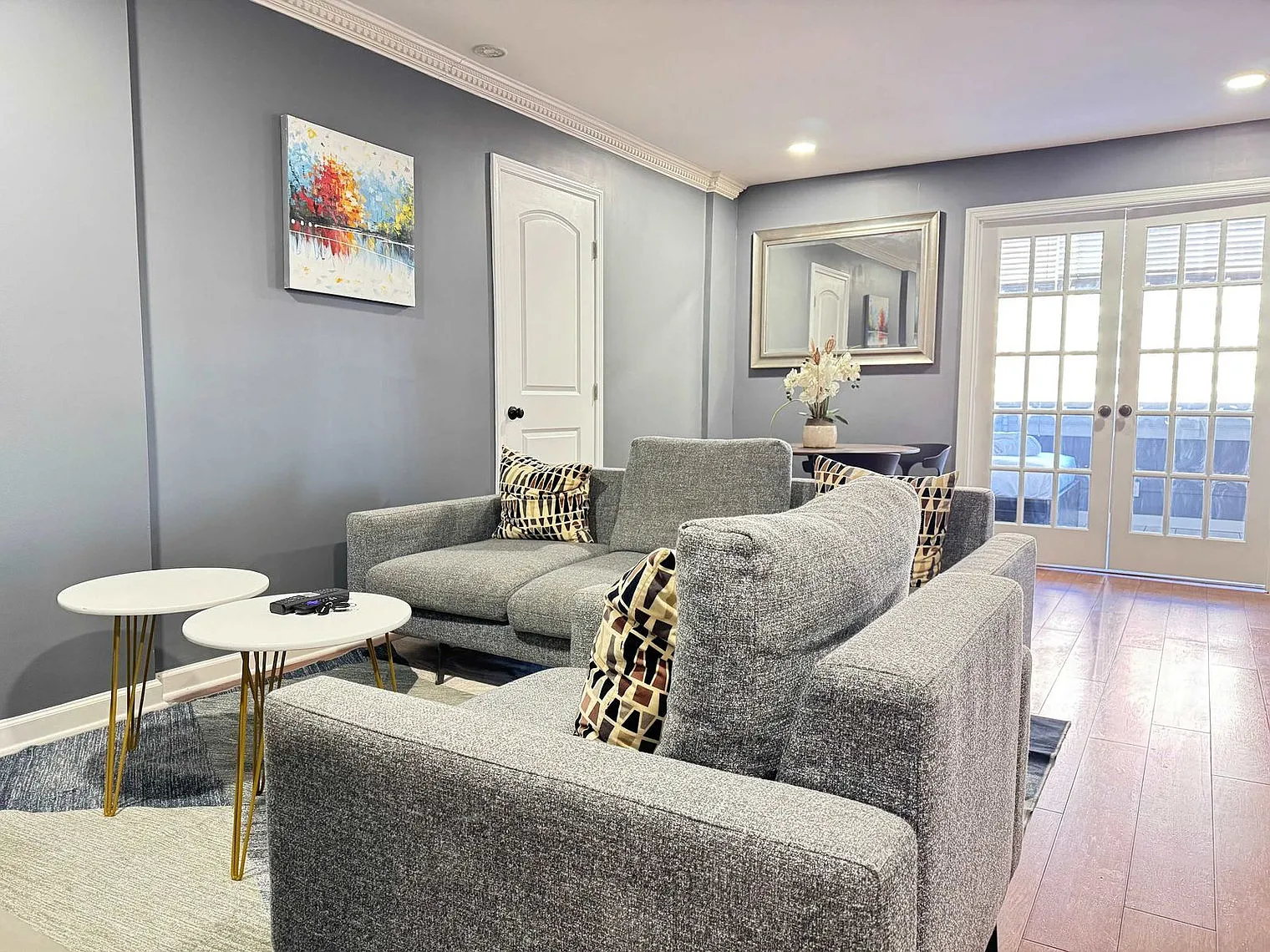3 bed, 1.0 bath, 1065 sqft, $3,564 — Photo 1