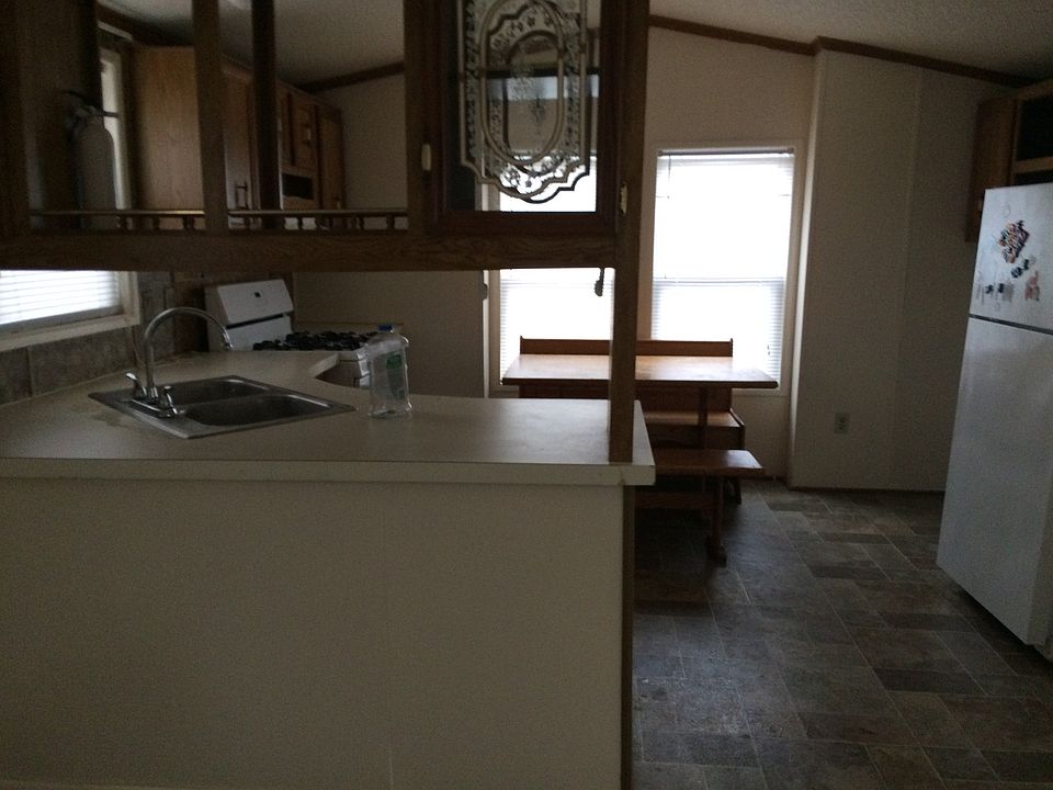 2nd image of 38 Skyline Dr