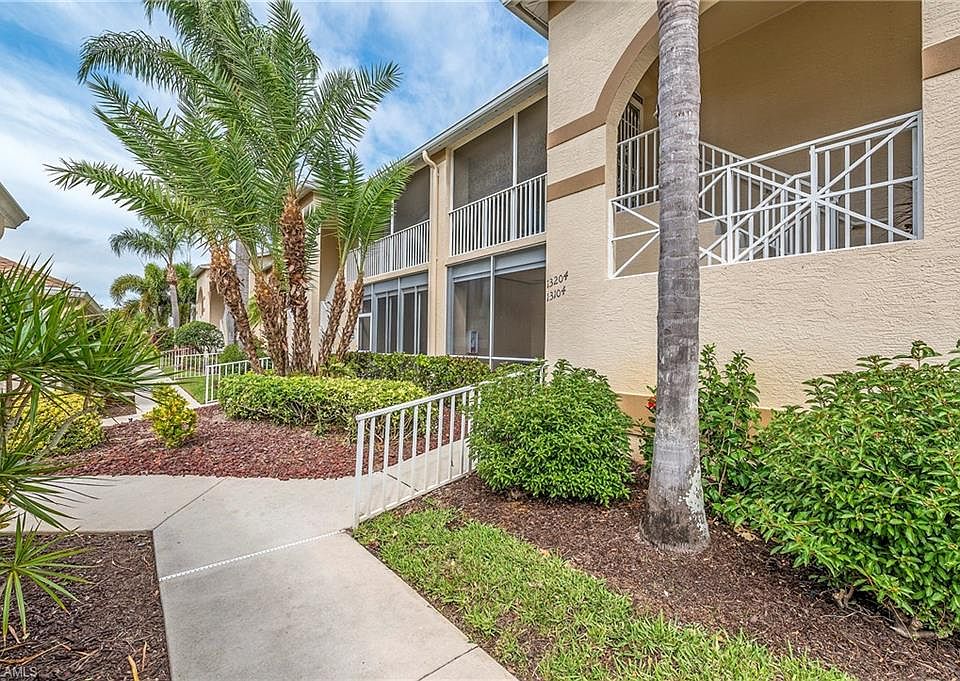 1st image of 26841 Clarkston Dr #204
