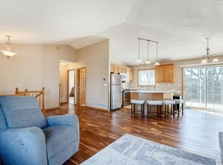 1050 Kilbirnie Rd, Big Lake, MN 55309