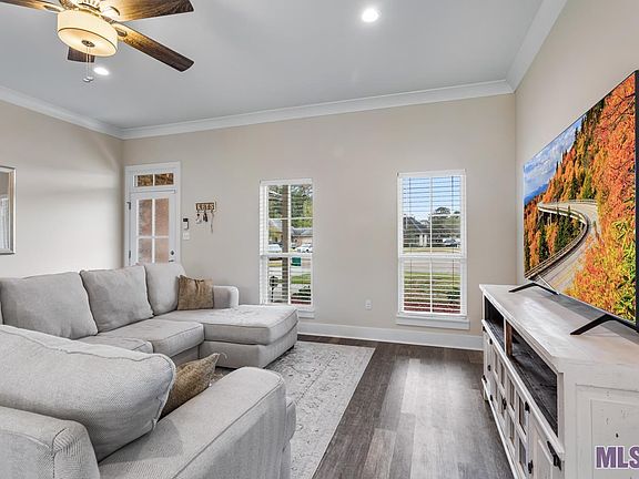 3rd image of 9325 Yellowfin Dr