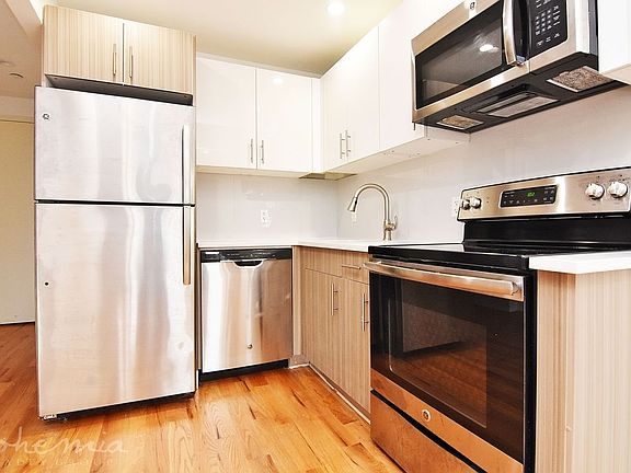 2nd image of 516 W 162nd St #3B