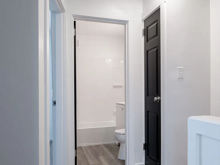 23 Midland Heights Cir #A — Photo 1