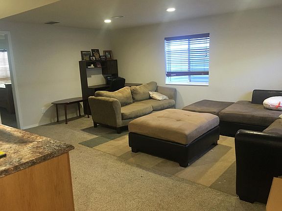3rd image of 1060 Lindamood Dr