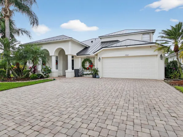 7209 Serrano Terrace, Delray Beach, FL 33446