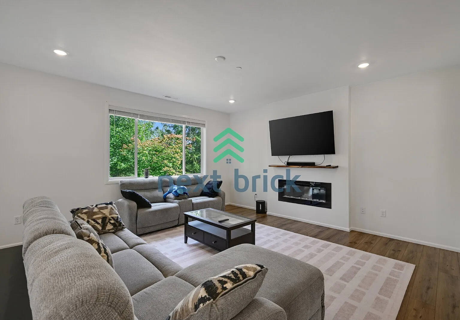 Spacious 5-Bed Retreat with 3.5 Baths in Beautiful Bothell 2,989 Sq Ft of Comfort & Style! — Photo 3
