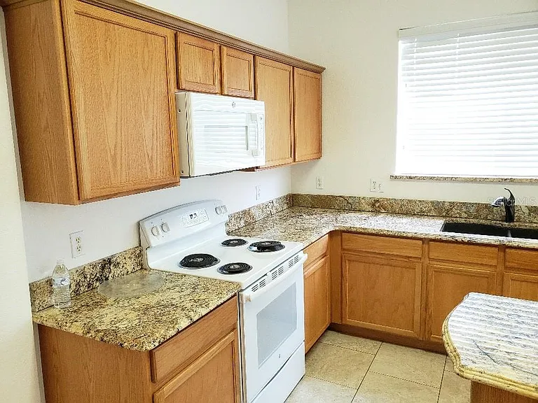 1125 Lascala Dr — Photo 8
