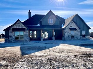 1321 N Ridge Ct, Weatherford, TX 76088