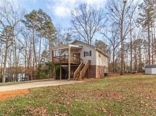 103 Robinhood Rd, Lexington, NC 27292