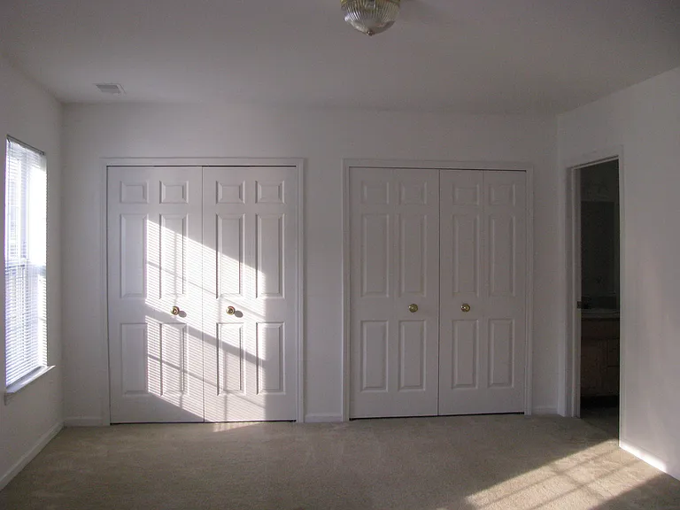 2652 S Knightsbridge Cir — Photo 6