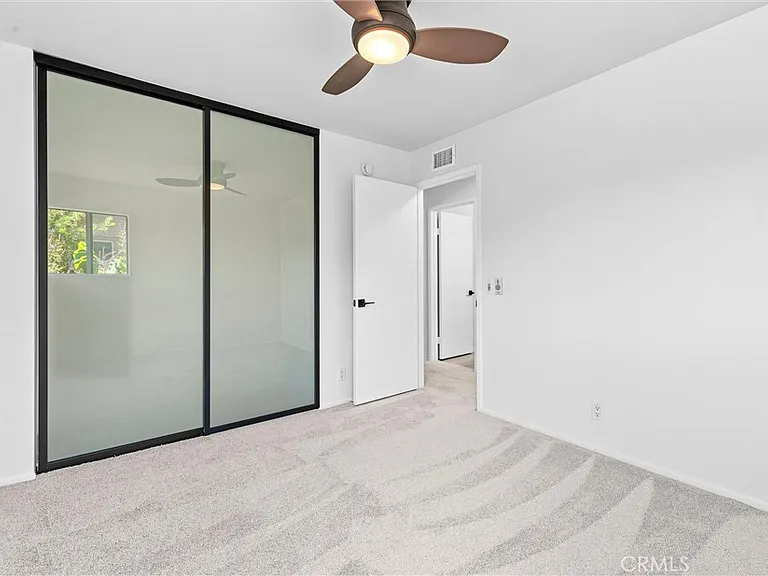 128 Clearbrook — Photo 19