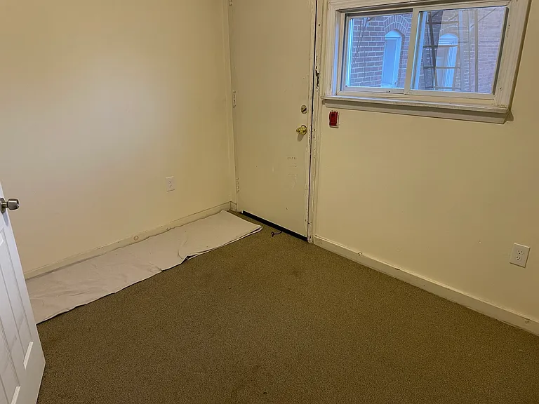227 Roxbury St #2A — Photo 15