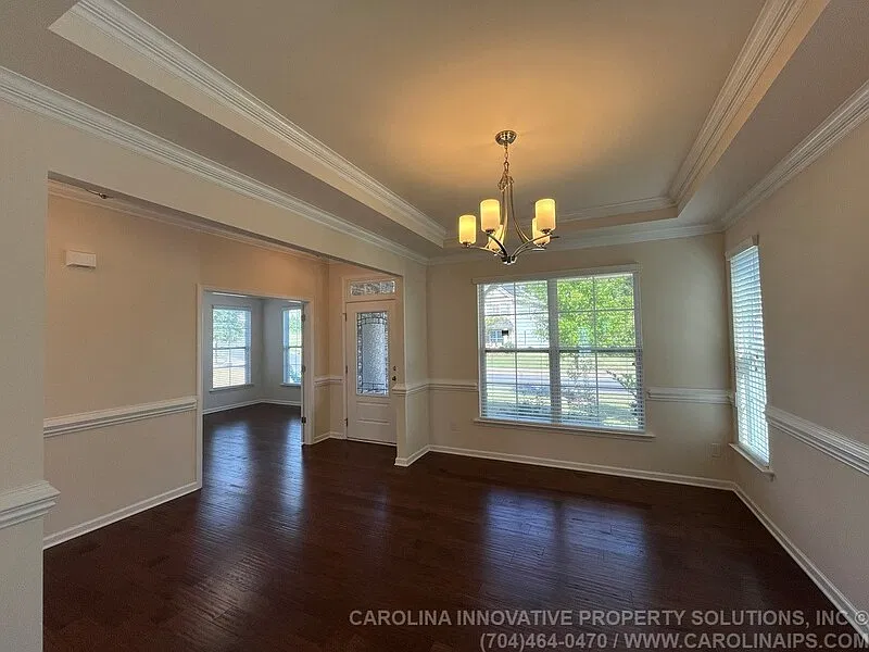 4 bed, 3.5 bath, 3892 sqft, $3,550 — Photo 4