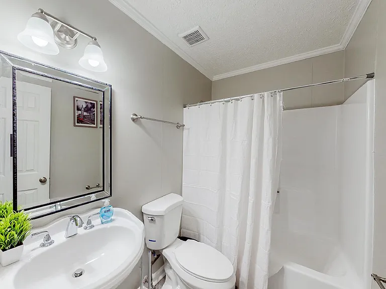 4335 Lincolndale Dr — Photo 26