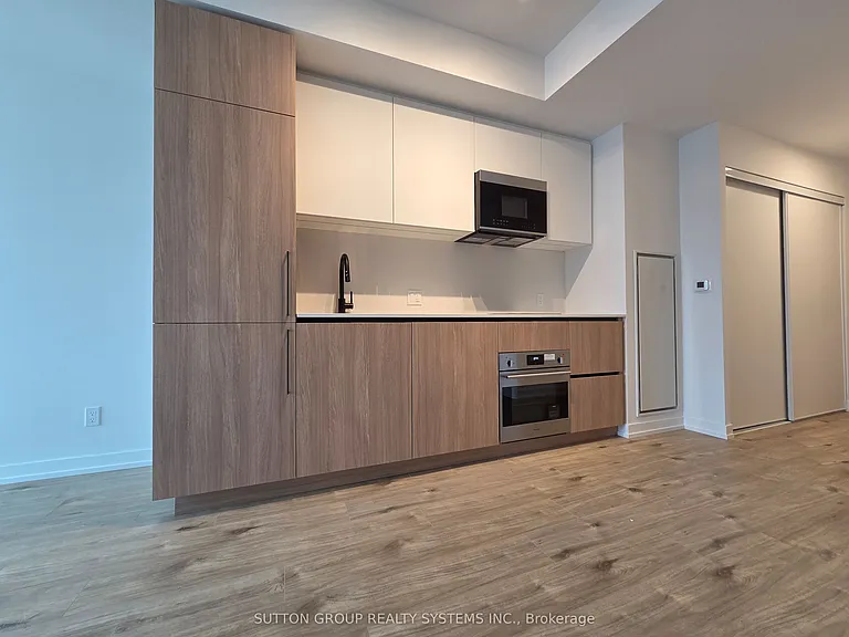 35 Parliament St #2905 — Photo 6